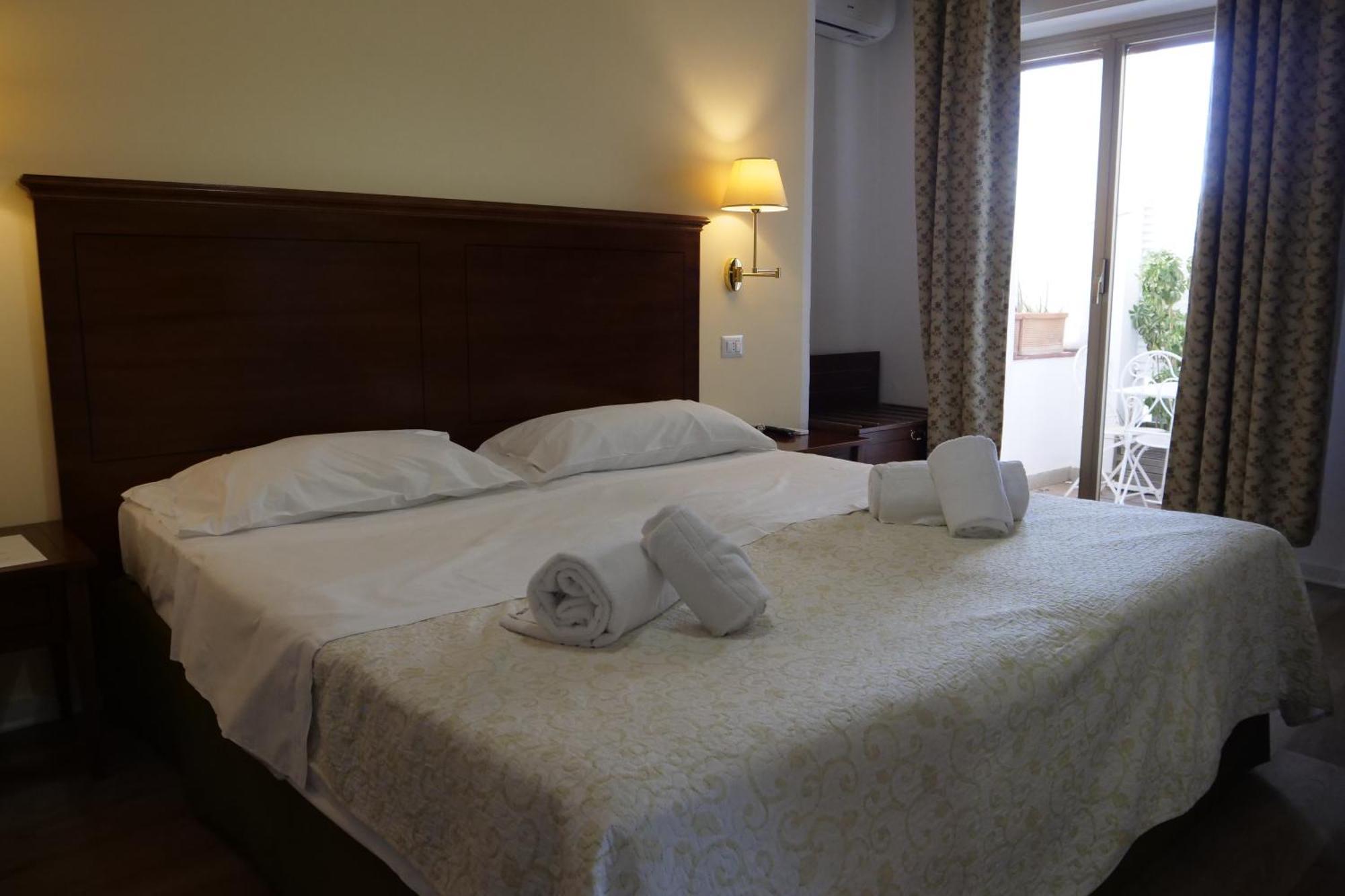 Hotel Elios Tao Taormina Esterno foto
