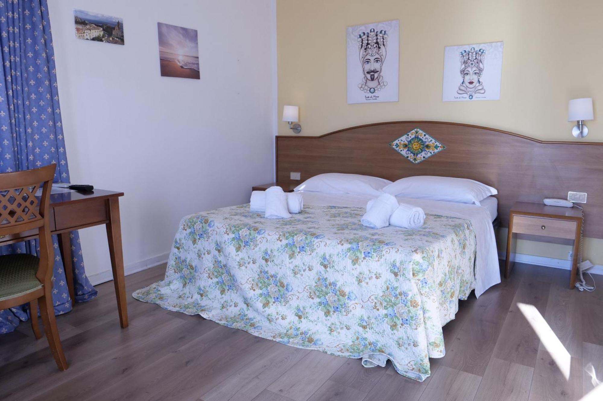 Hotel Elios Tao Taormina Esterno foto