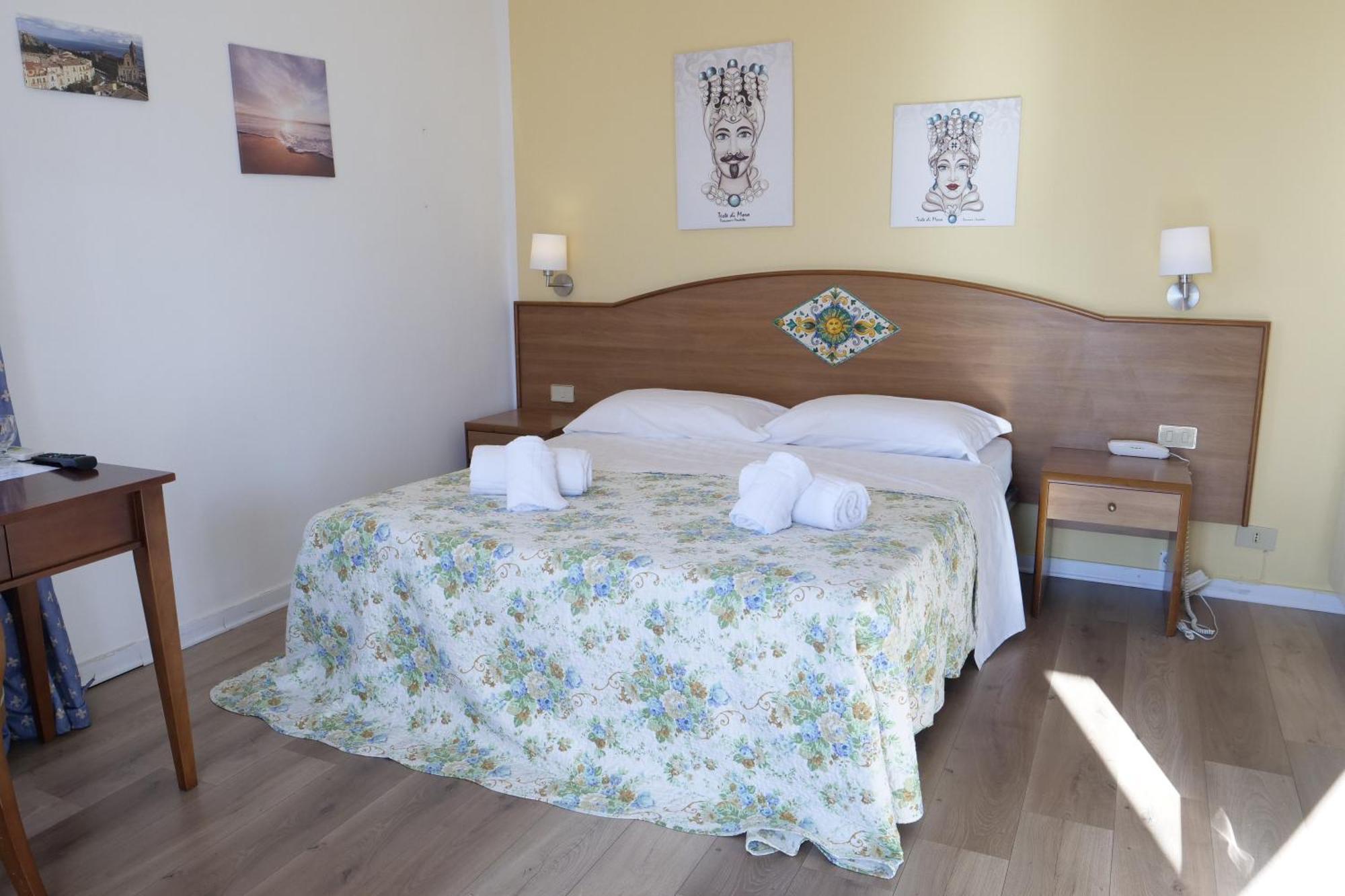 Hotel Elios Tao Taormina Esterno foto